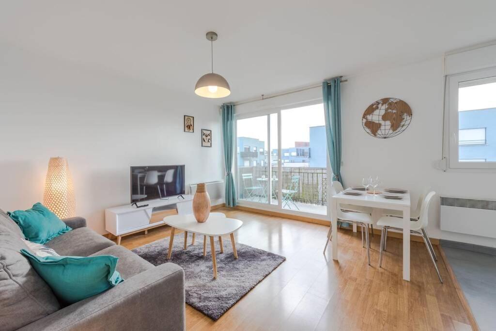 Crystal Apartment Disneyland Bmyguest Монтеврен Экстерьер фото