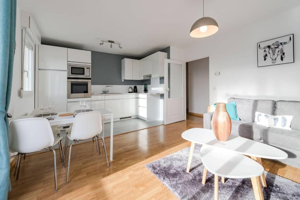 Crystal Apartment Disneyland Bmyguest Монтеврен Экстерьер фото